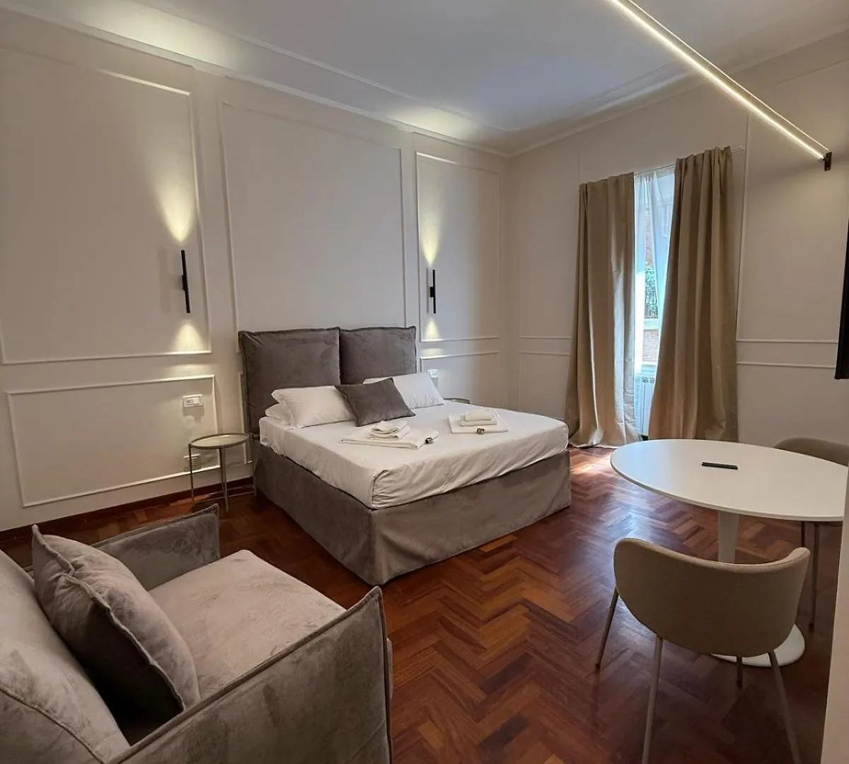 Augusto Imperatore Suite Rome 0*,